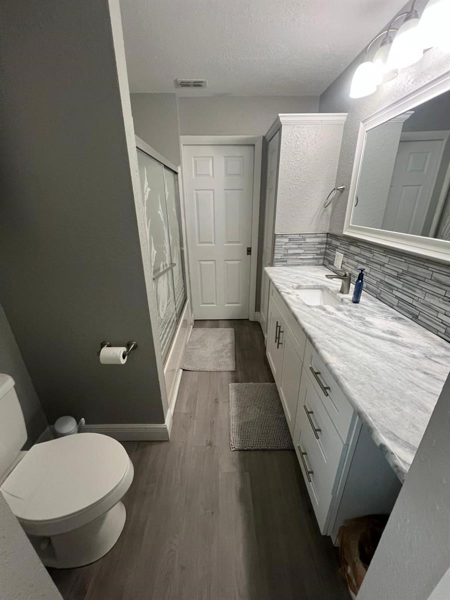 Image 26 of 38 For 510 Windermere Drive