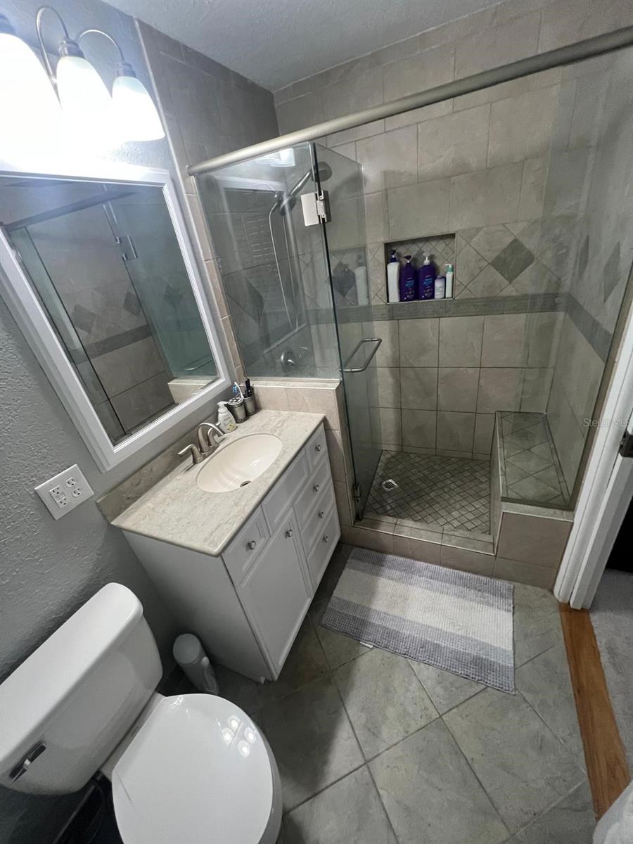 Image 31 of 38 For 510 Windermere Drive