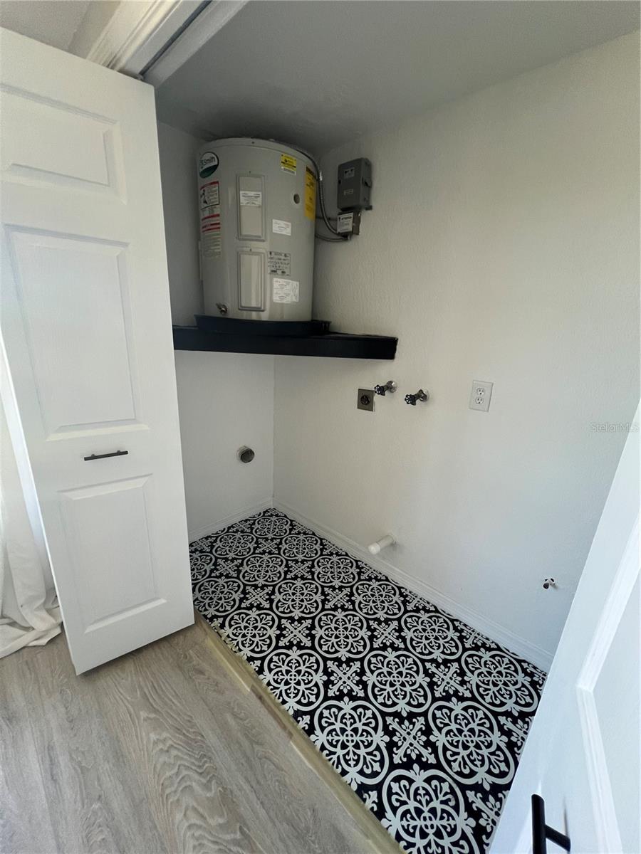 Image 10 of 15 For 4117 Hampton Drive