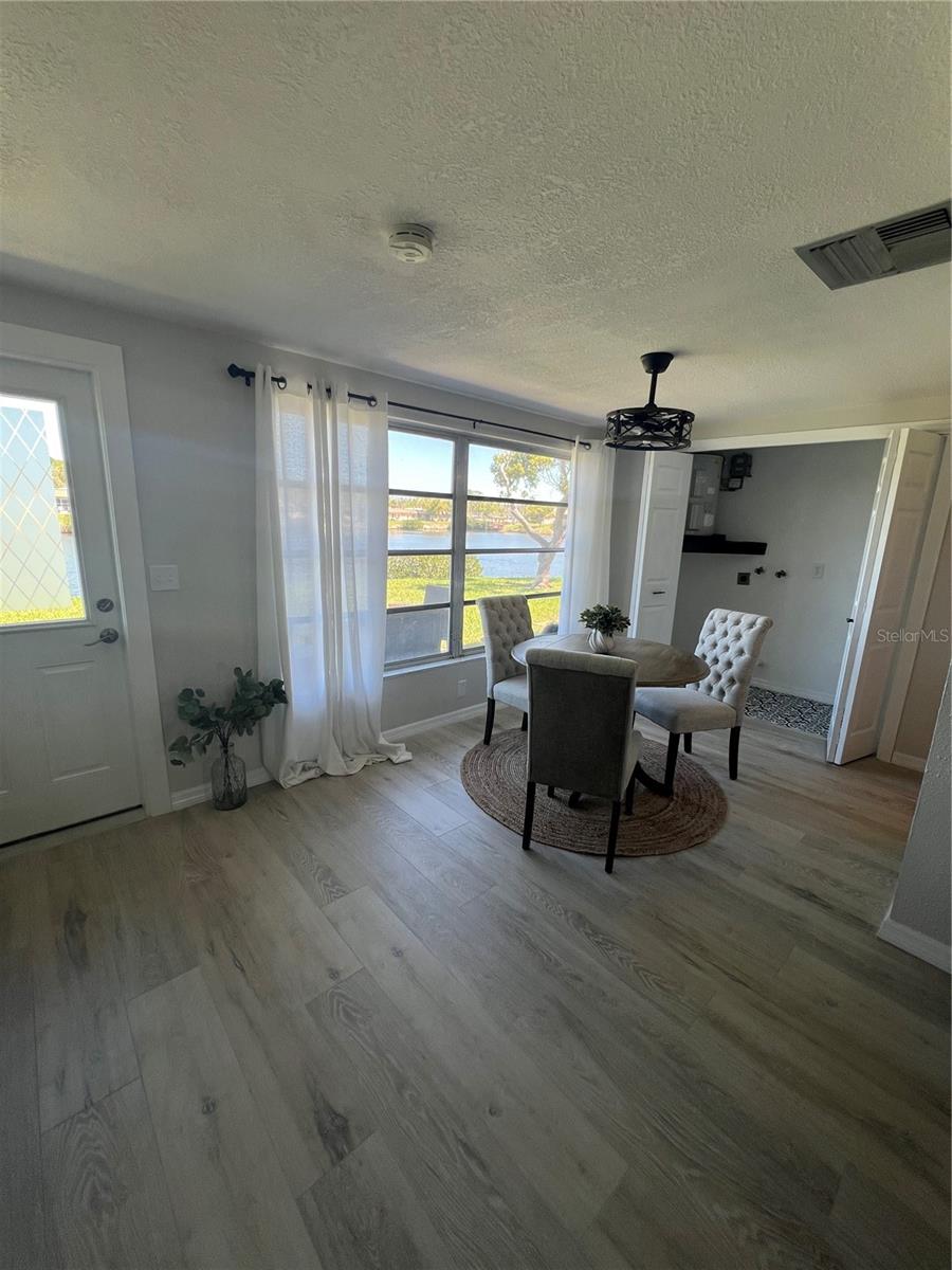 Image 11 of 15 For 4117 Hampton Drive