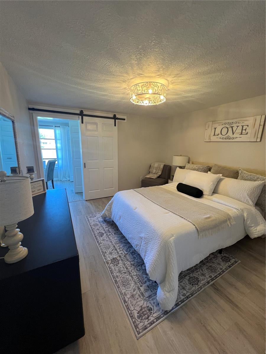 Image 4 of 15 For 4117 Hampton Drive