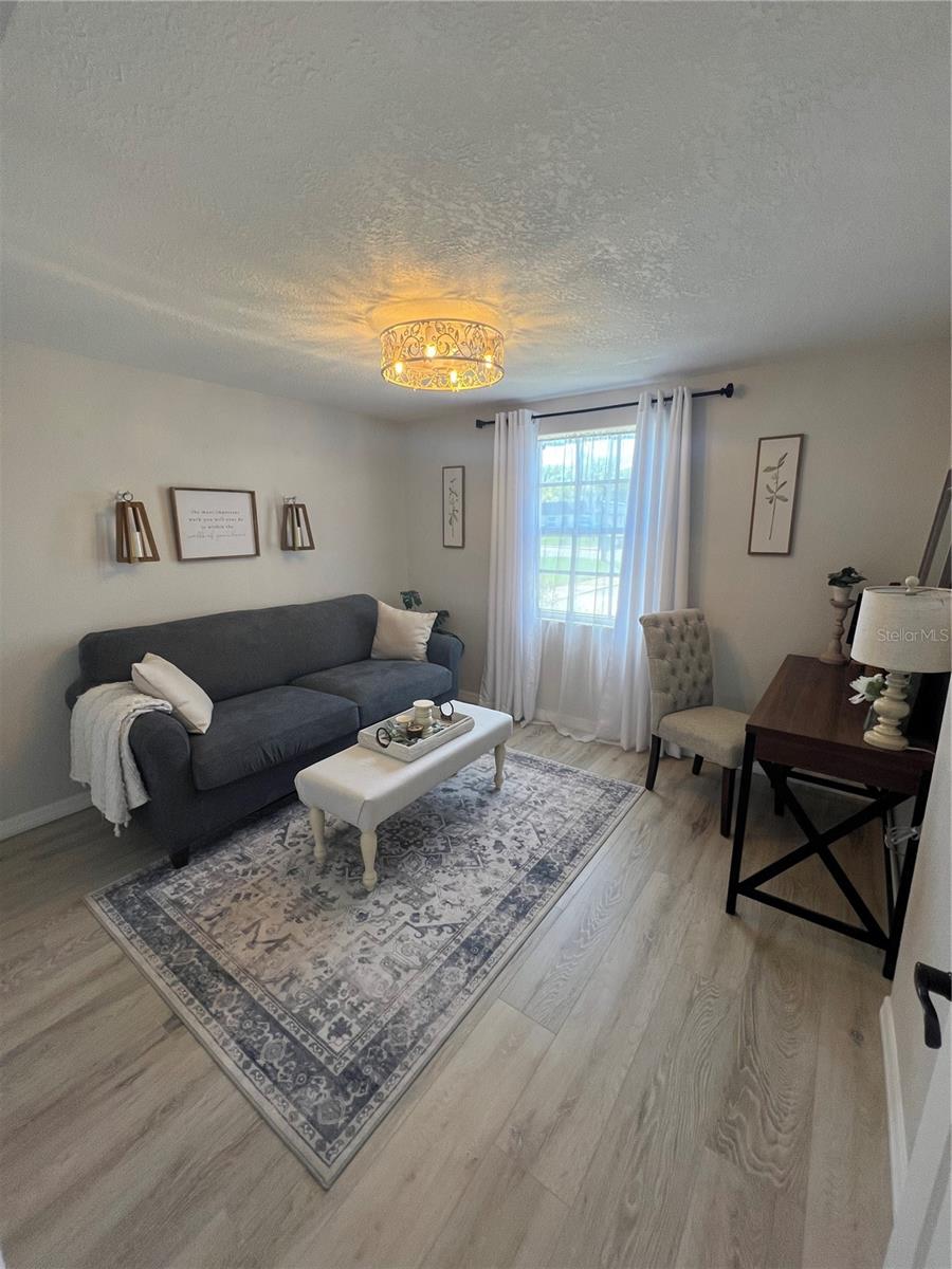 Image 6 of 15 For 4117 Hampton Drive