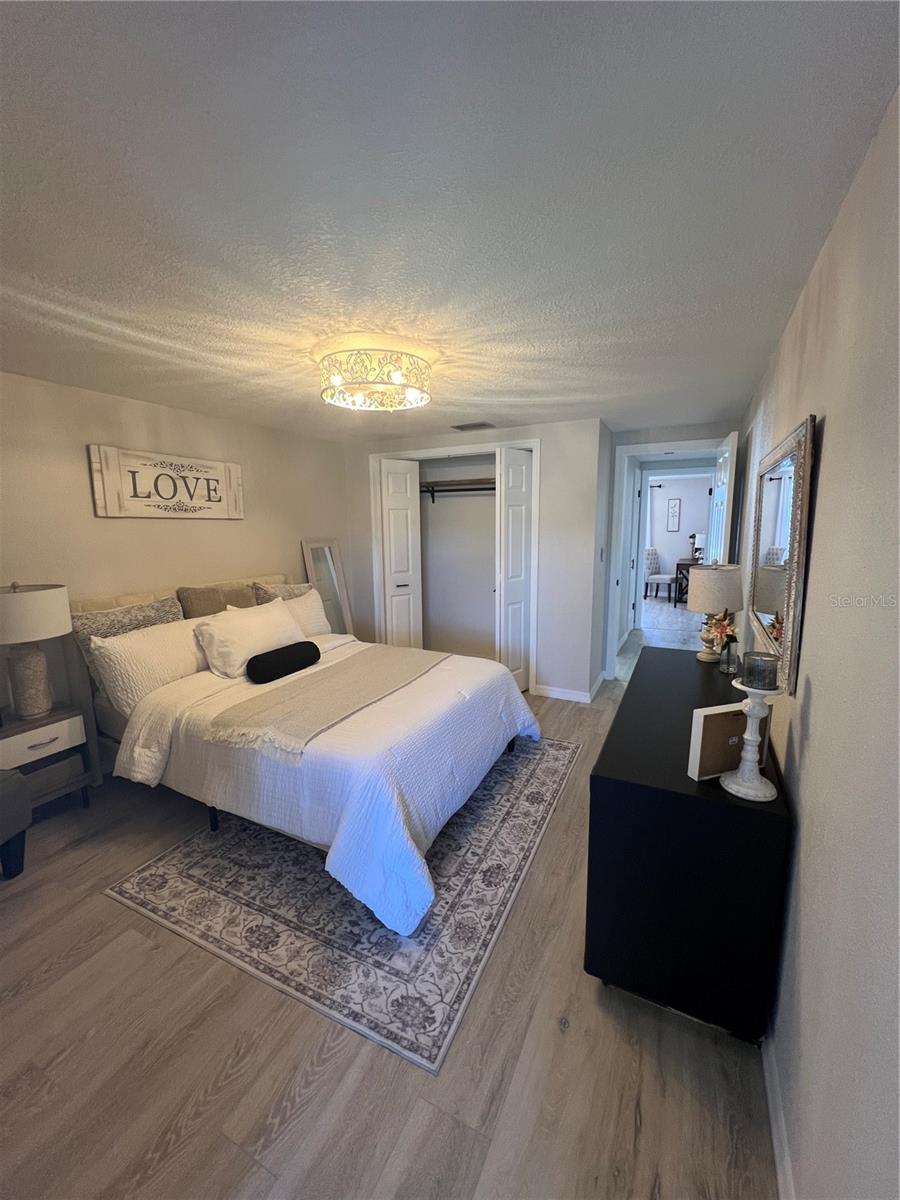 Image 8 of 15 For 4117 Hampton Drive