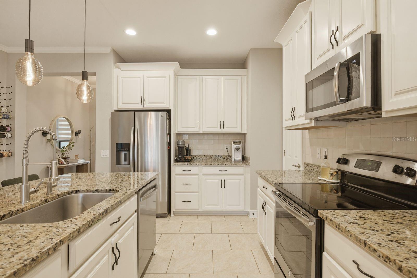 Image 15 of 52 For 11636 Crowned Sparrow Lane