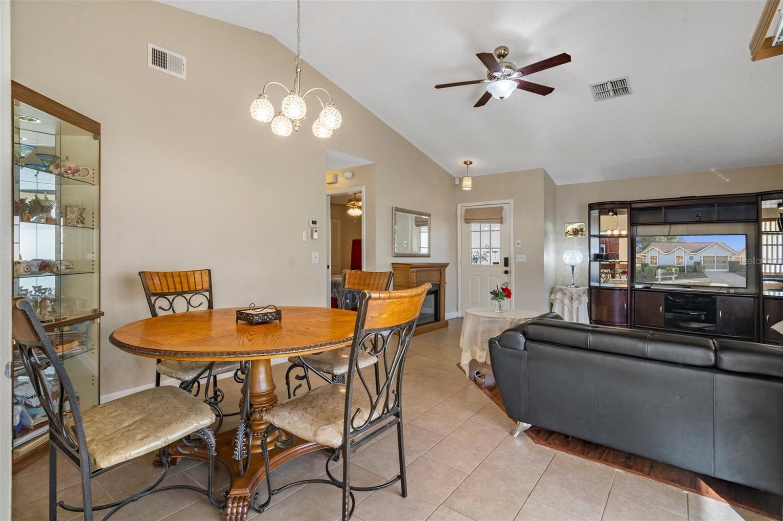 Image 11 of 19 For 4808 Vesper Court 34