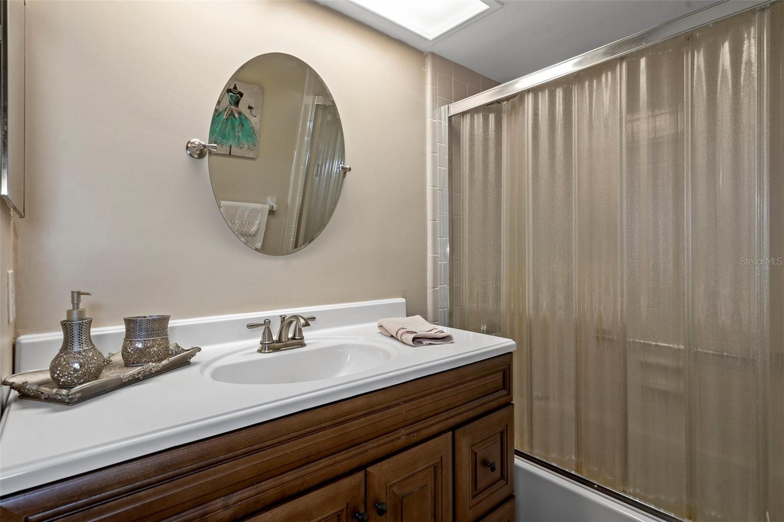 Image 18 of 19 For 4808 Vesper Court 34