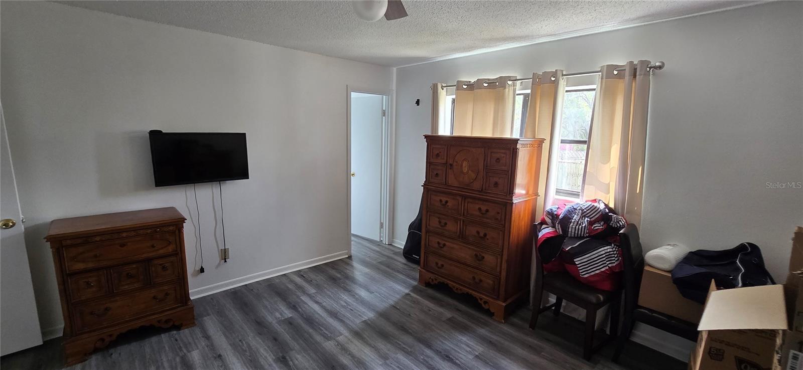 Image 8 of 32 For 6456 Cedar Side Avenue