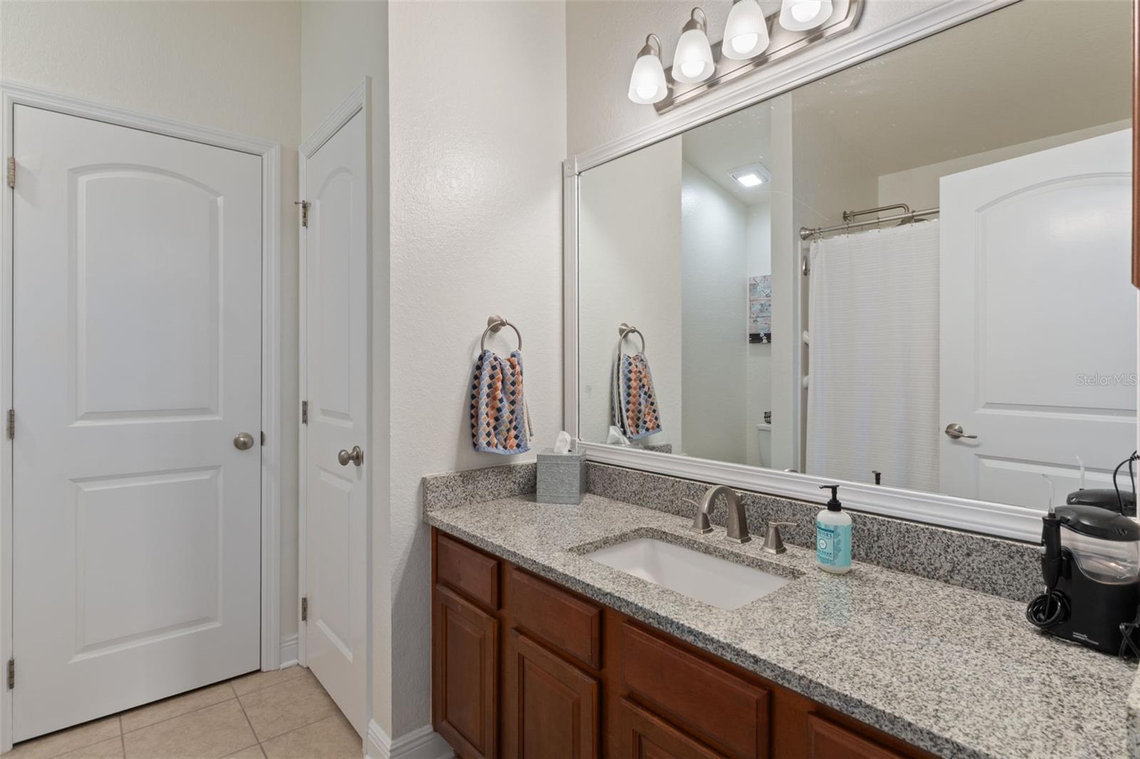 Image 19 of 42 For 6902 Wirevine Drive