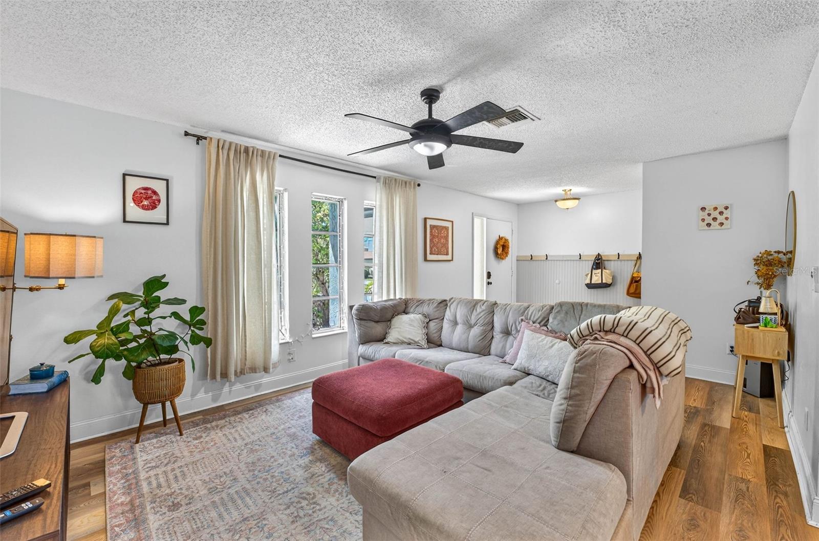 Image 10 of 37 For 1129 Forbes Trace