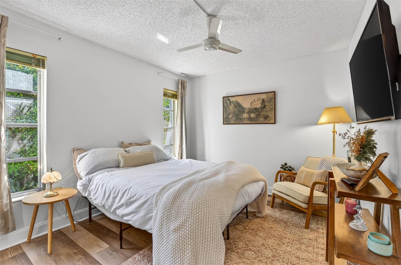 Image 23 of 37 For 1129 Forbes Trace