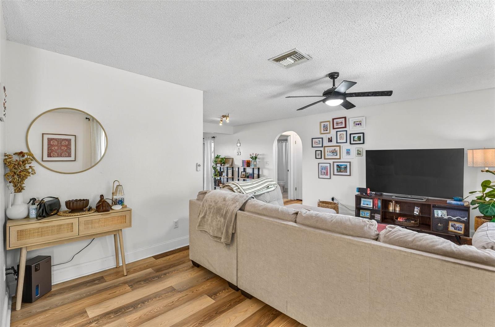 Image 8 of 37 For 1129 Forbes Trace