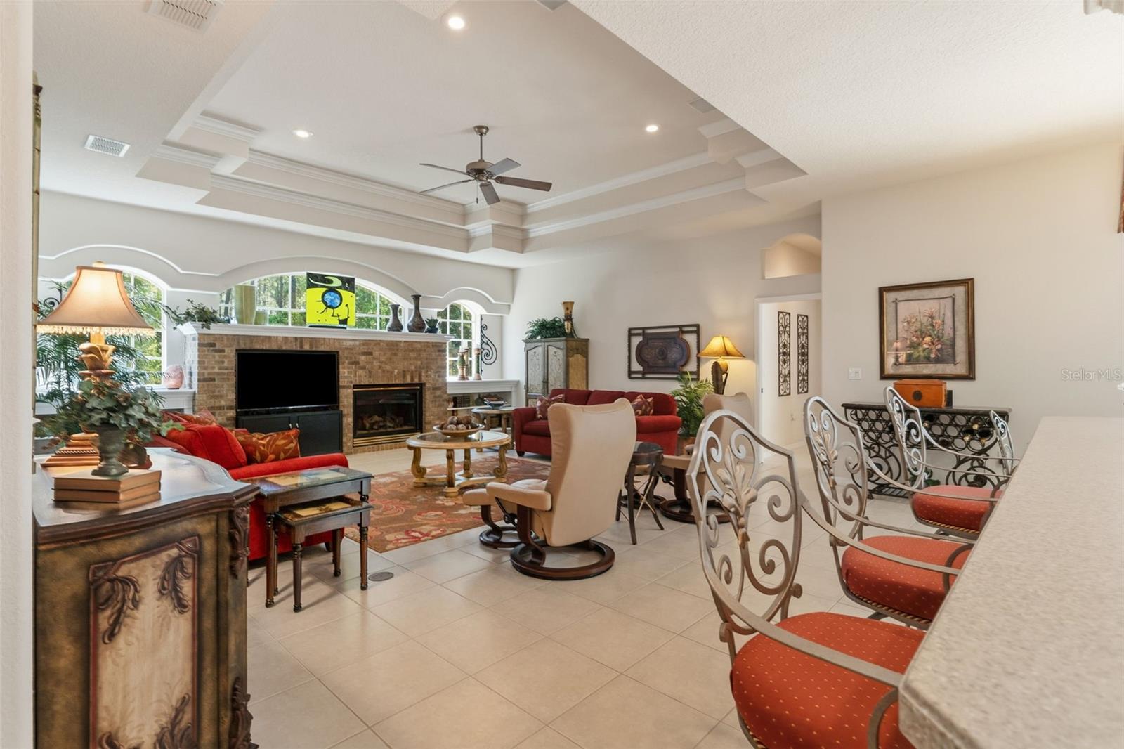 Image 17 of 63 For 10260 Waters Edge Court