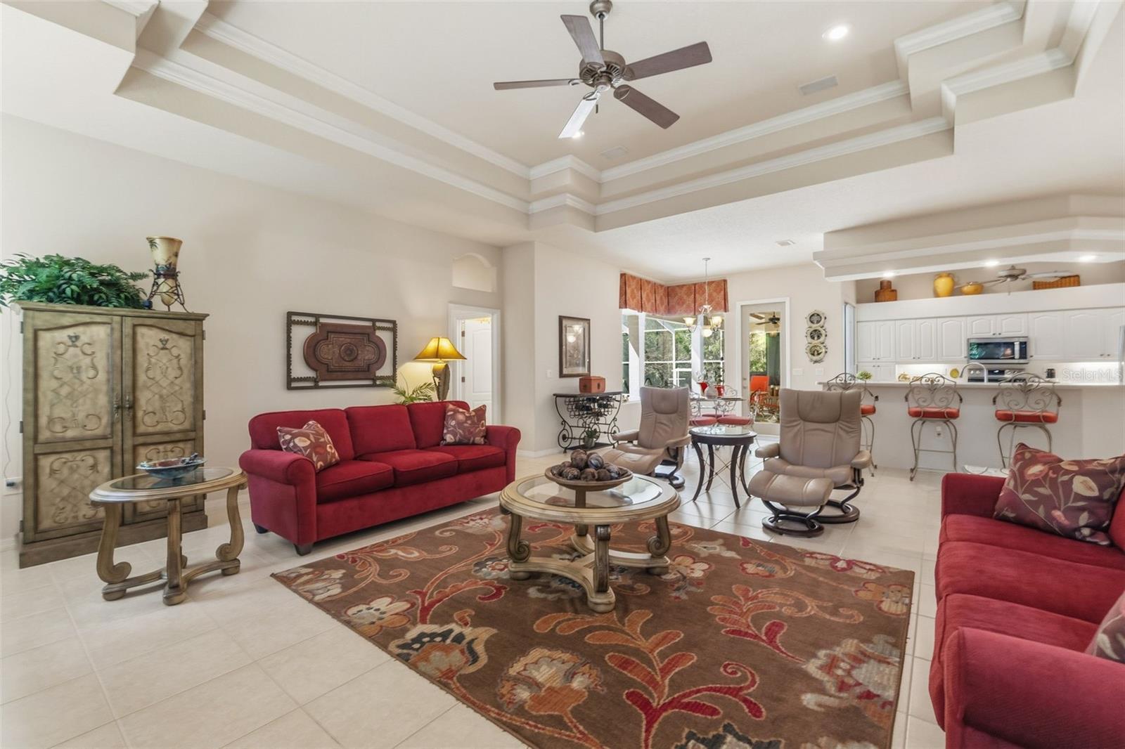 Image 21 of 63 For 10260 Waters Edge Court