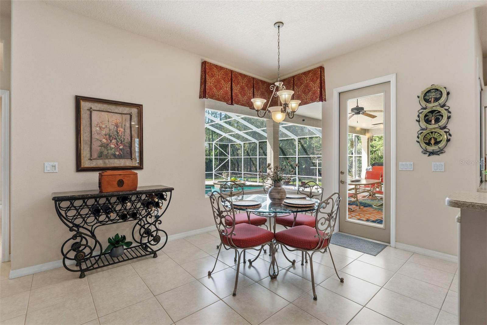 Image 23 of 63 For 10260 Waters Edge Court