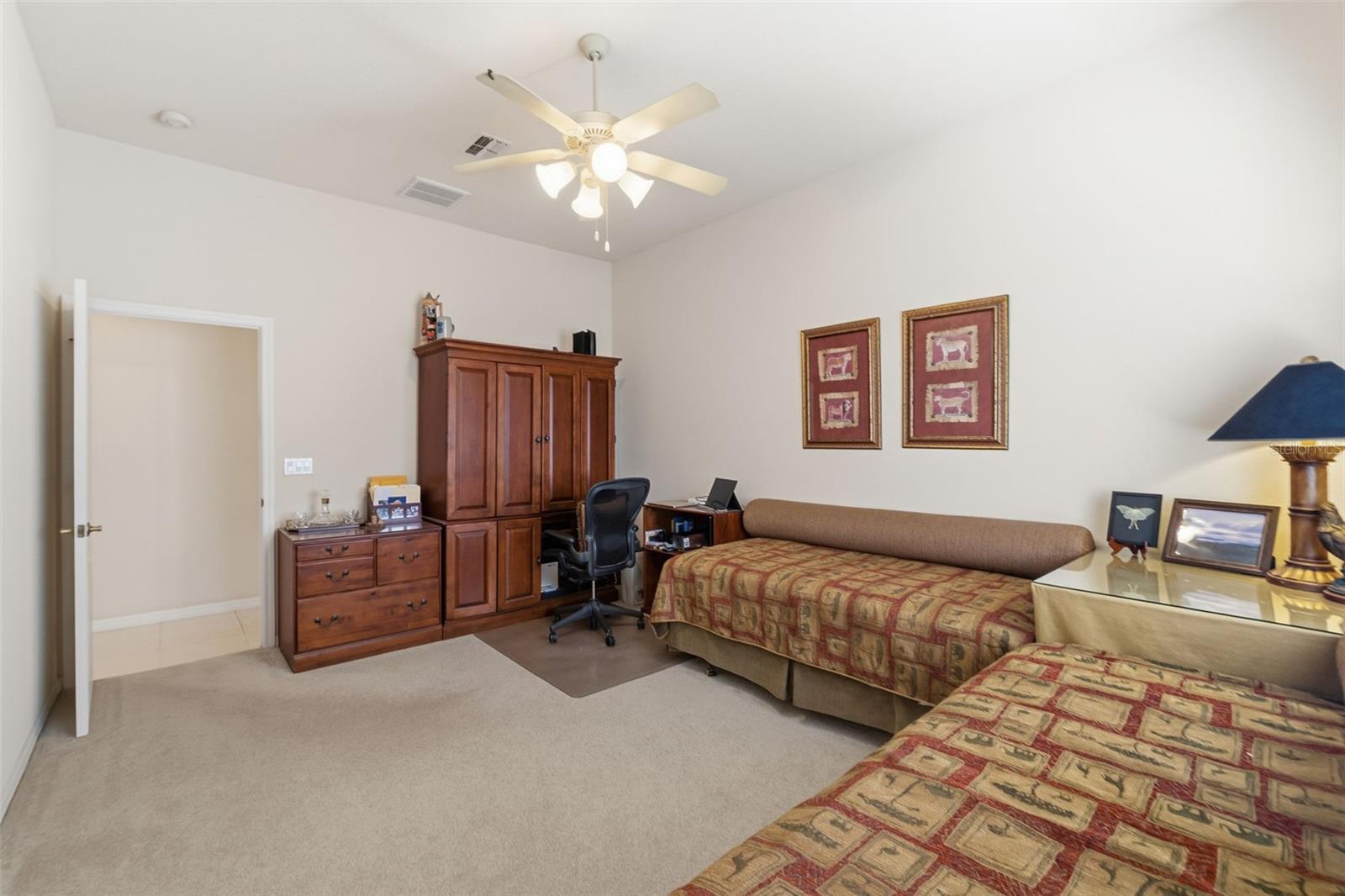 Image 38 of 63 For 10260 Waters Edge Court