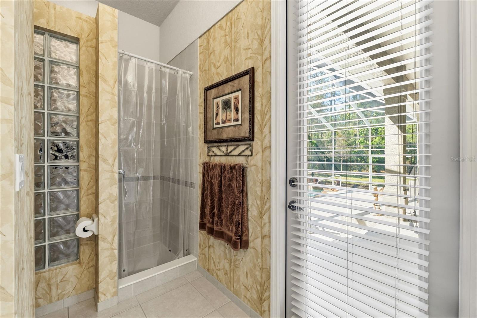 Image 40 of 63 For 10260 Waters Edge Court