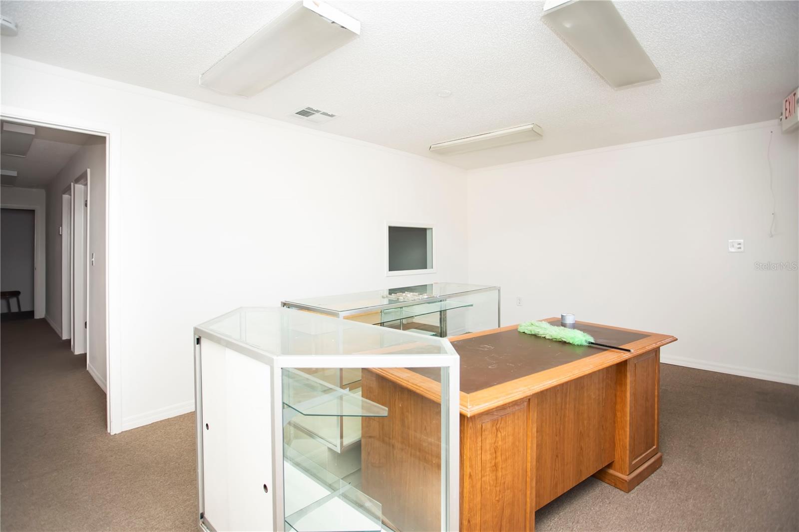 Image 6 of 14 For 7150 Congress Street