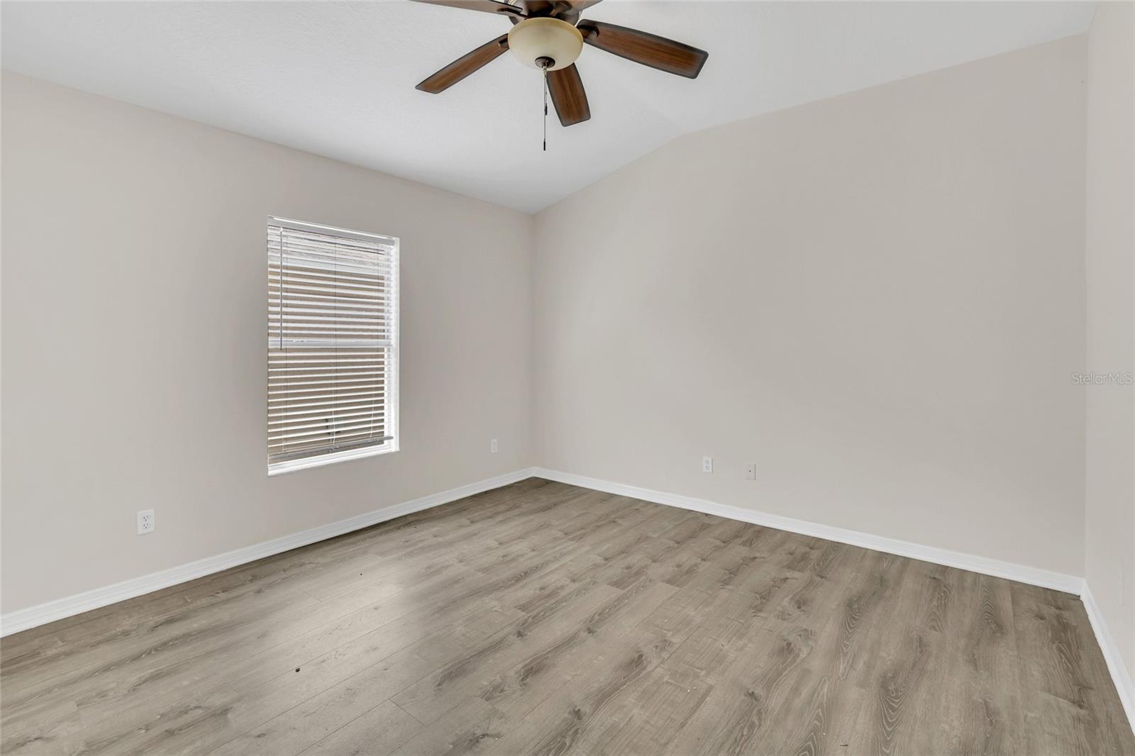 Image 16 of 56 For 13444 Haverhill Drive