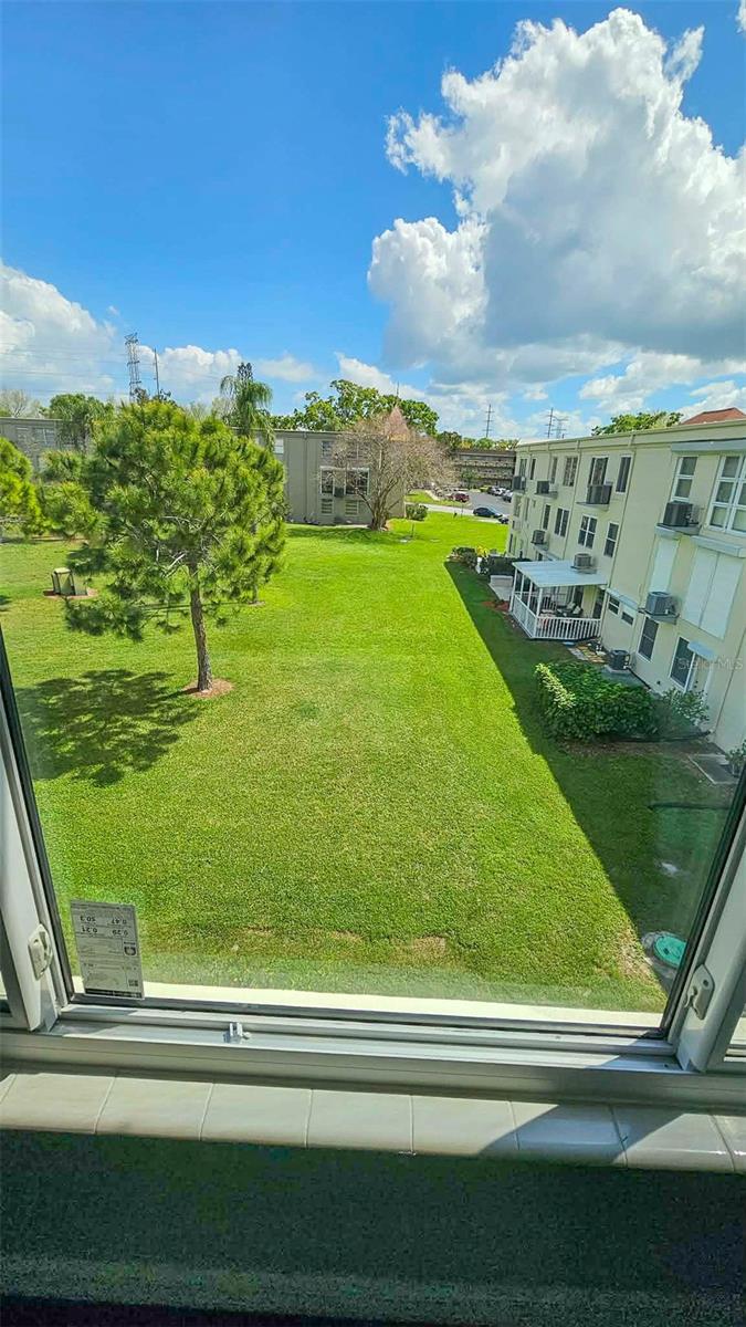 Image 11 of 25 For 2451 Canadian Way 47