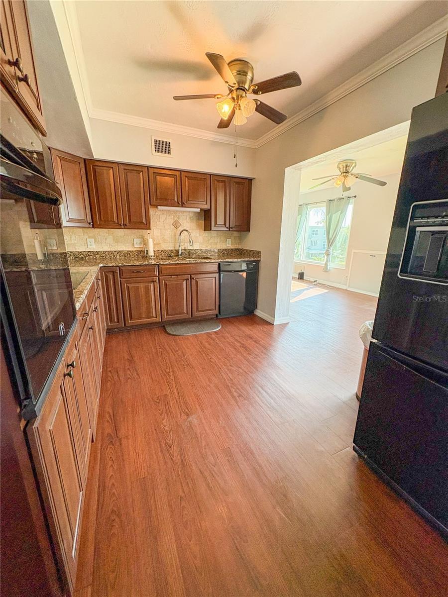 Image 7 of 25 For 2451 Canadian Way 47