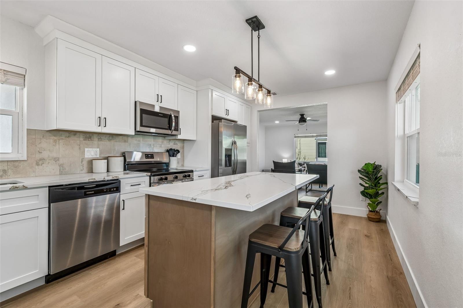 Image 11 of 77 For 2844 30th Avenue N