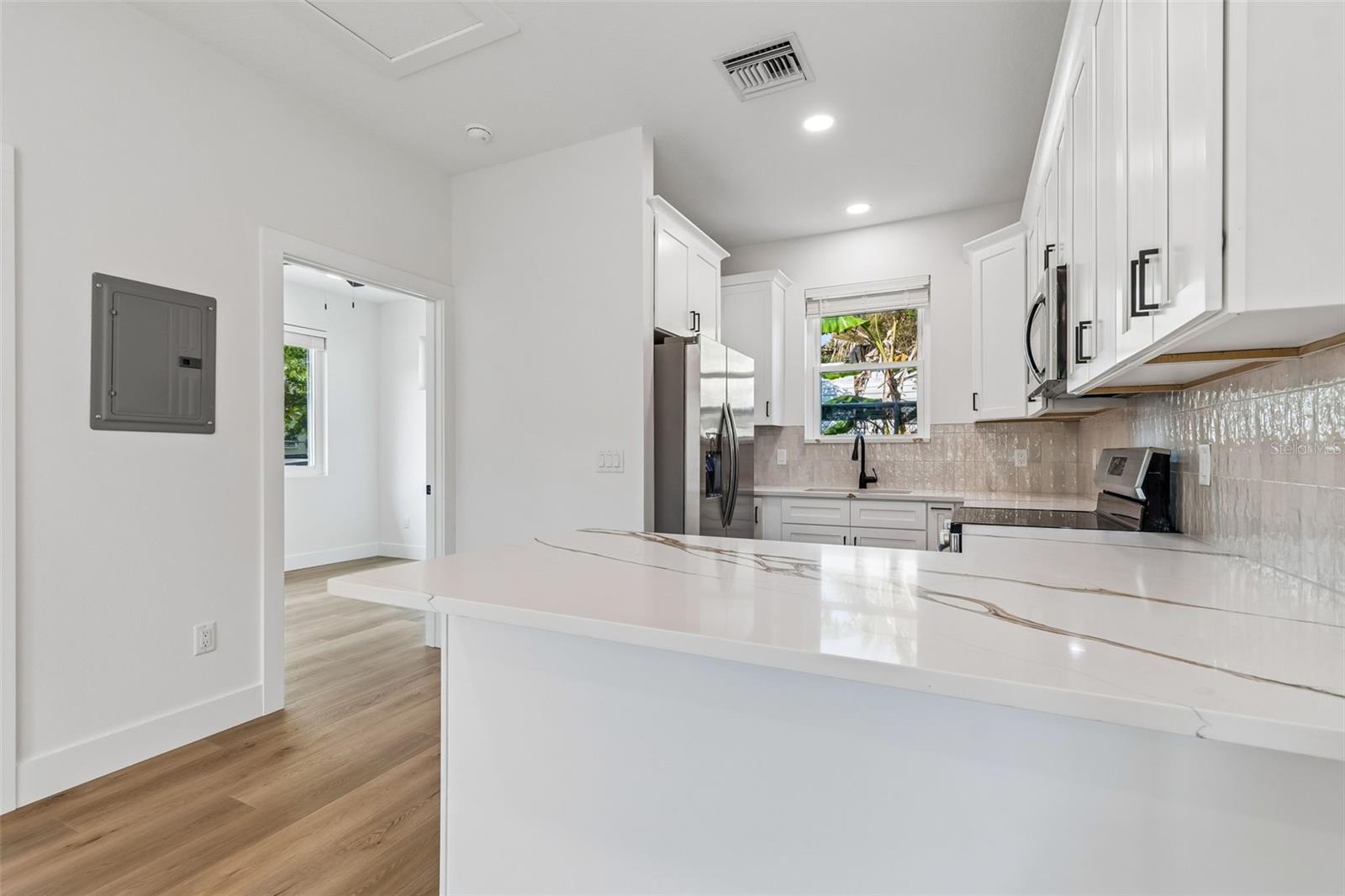 Image 34 of 77 For 2844 30th Avenue N