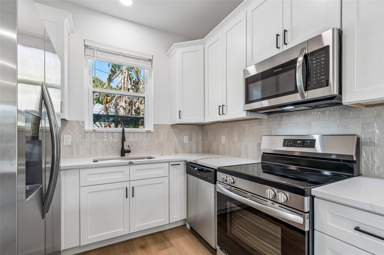 Image 35 of 77 For 2844 30th Avenue N