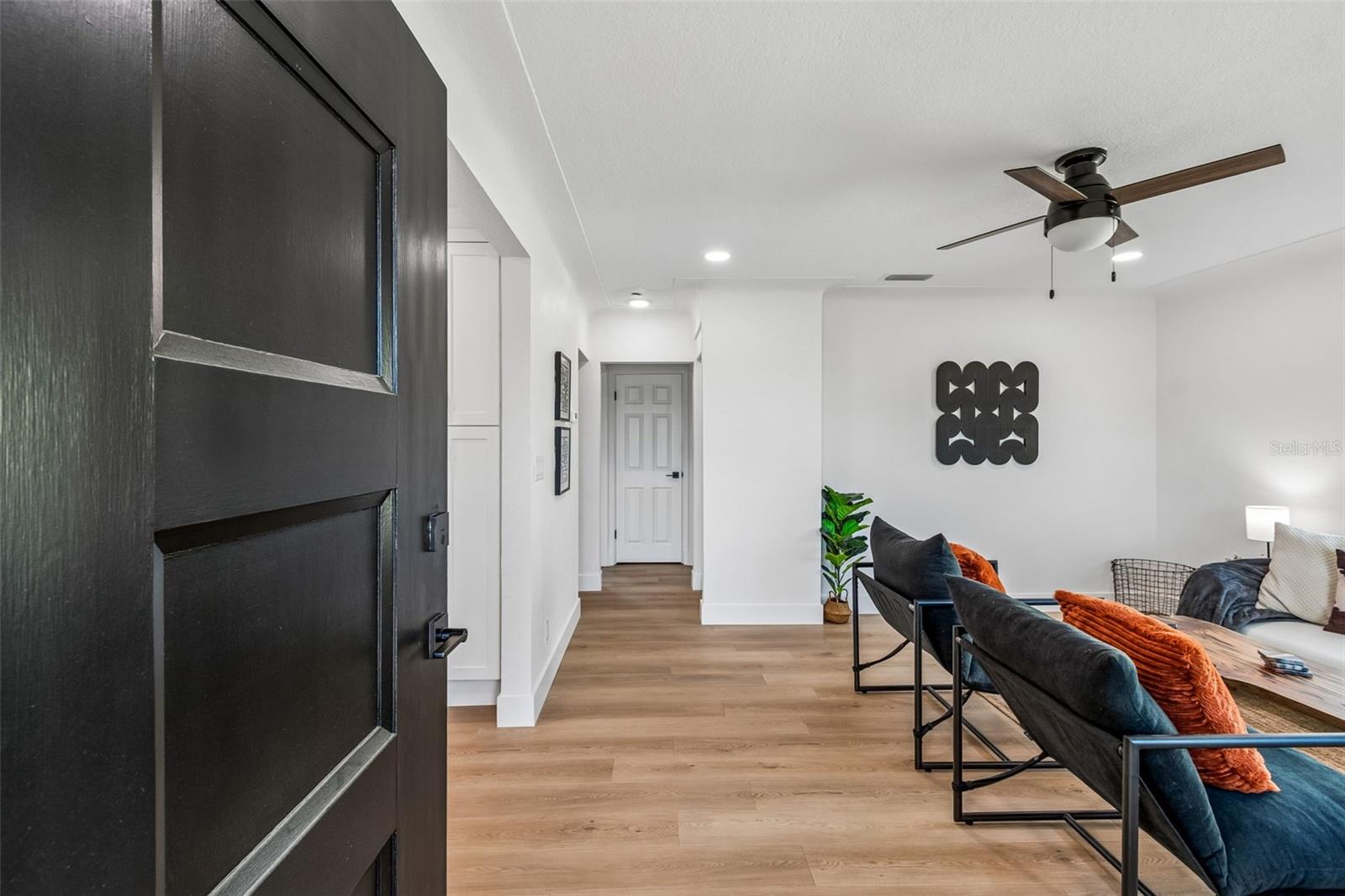 Image 5 of 77 For 2844 30th Avenue N