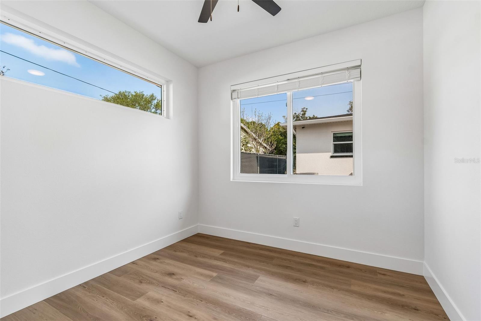 Image 57 of 77 For 2844 30th Avenue N