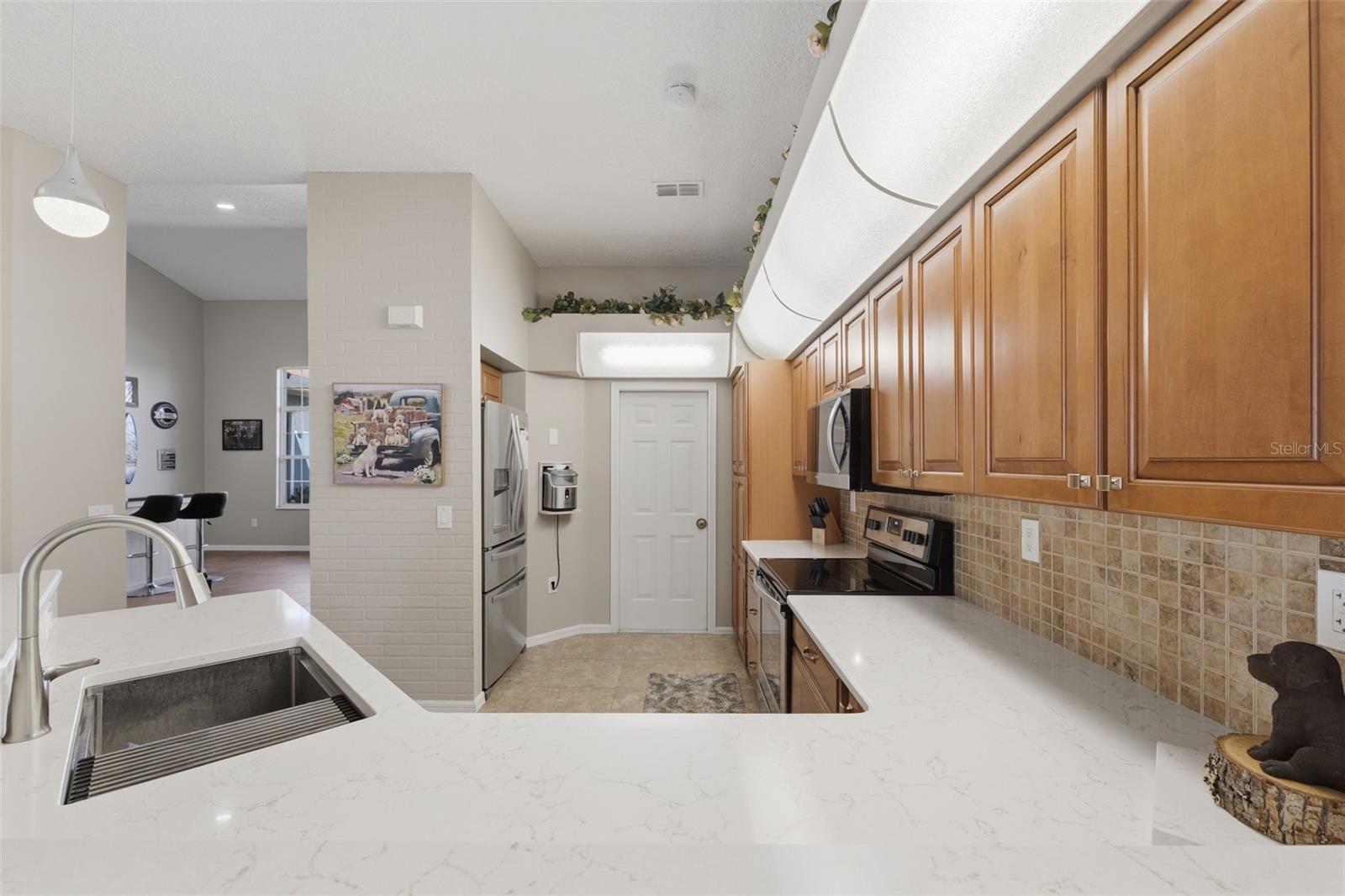 Image 17 of 59 For 7442 Aloe Drive