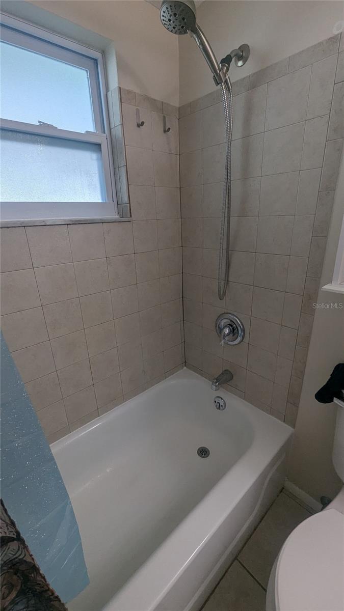 Image 7 of 17 For 9136 Lunar Lane