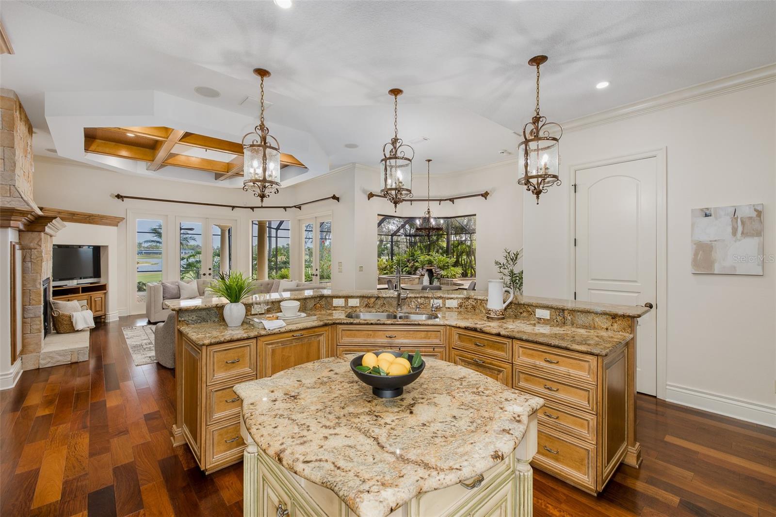 Image 22 of 99 For 9943 Milano Drive