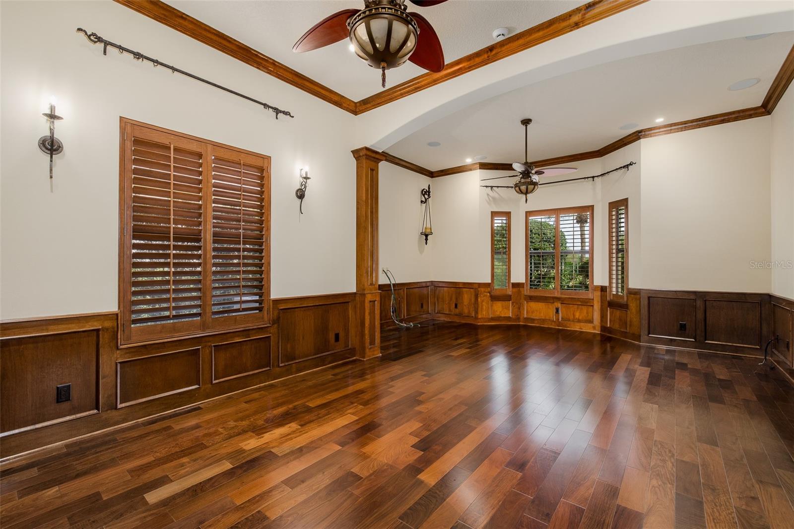 Image 46 of 99 For 9943 Milano Drive