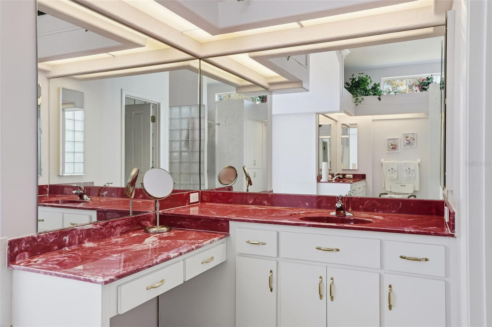 Image 42 of 90 For 18729 Bascomb Lane