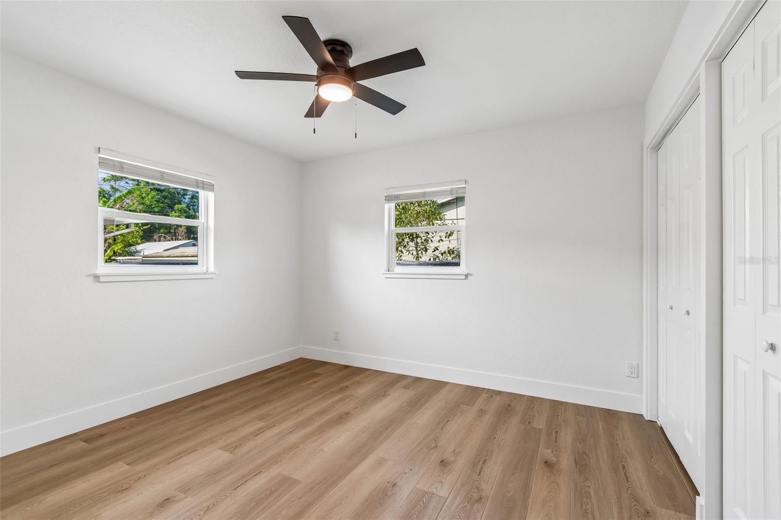 Image 15 of 73 For 2844 30th Avenue N