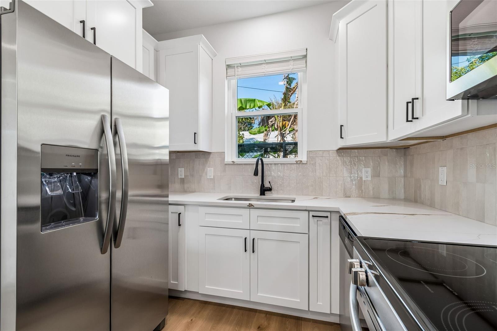 Image 37 of 73 For 2844 30th Avenue N