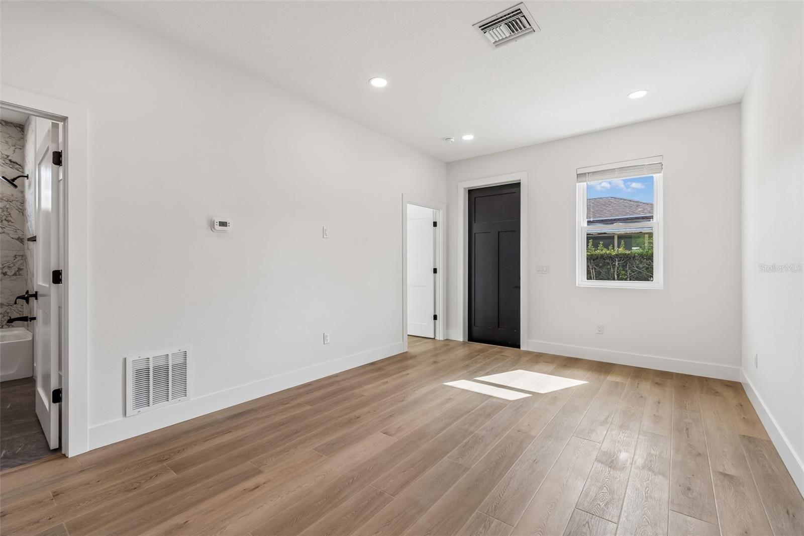 Image 46 of 73 For 2844 30th Avenue N