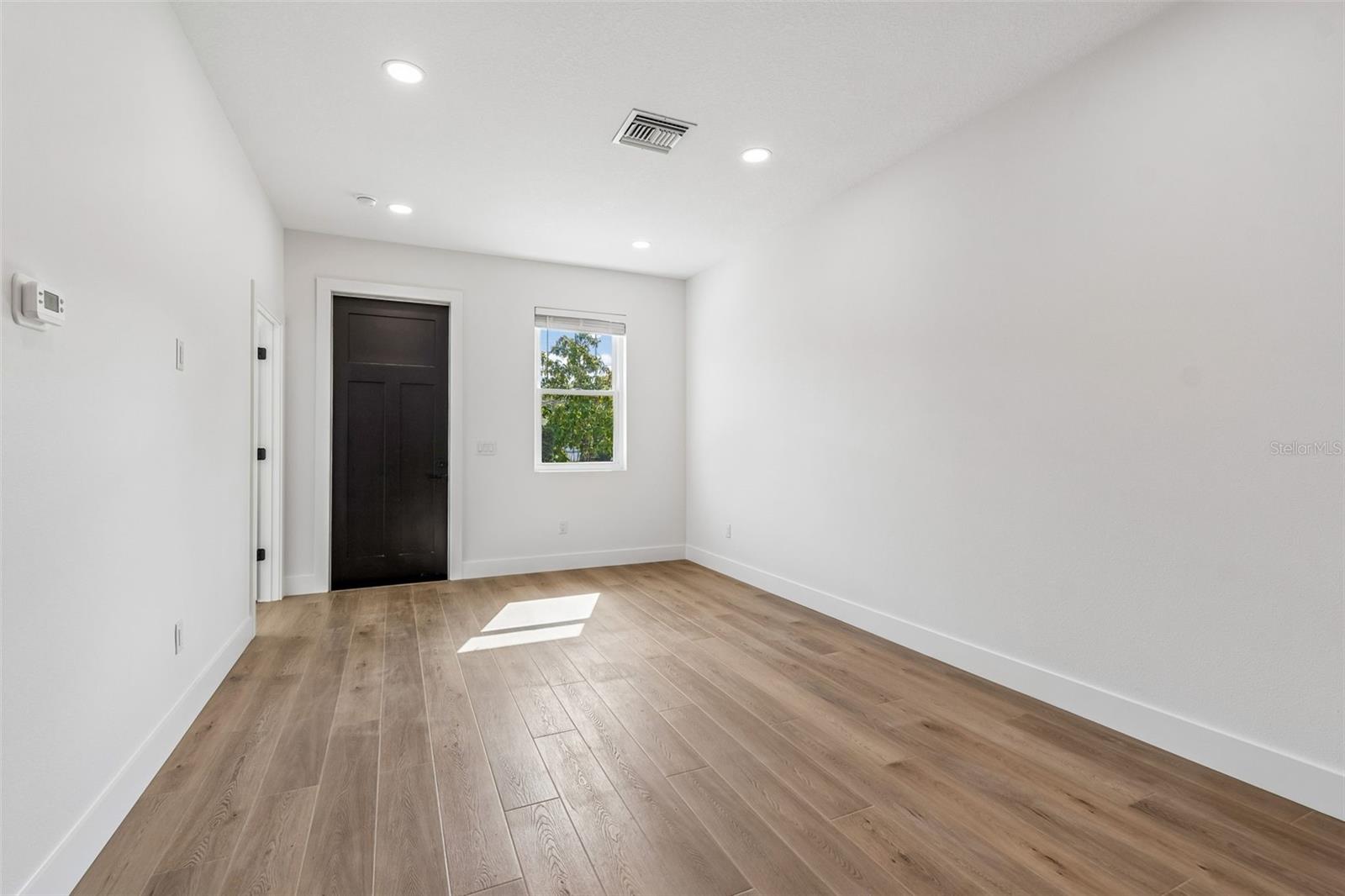 Image 47 of 73 For 2844 30th Avenue N