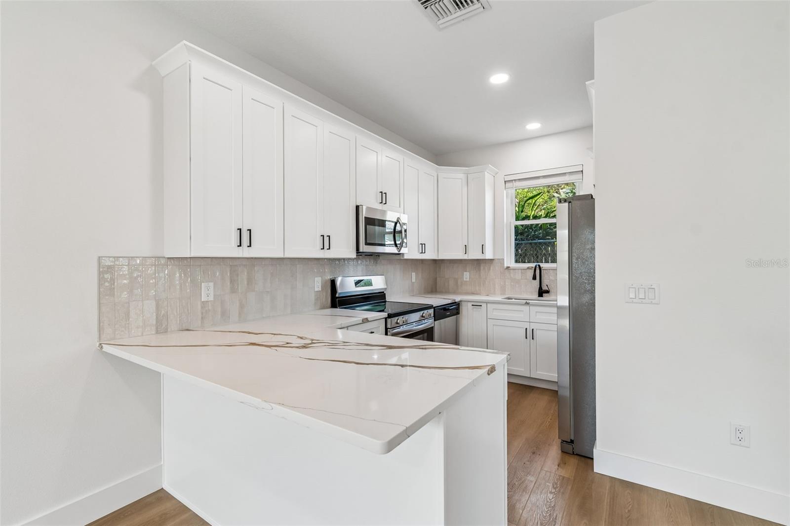 Image 48 of 73 For 2844 30th Avenue N