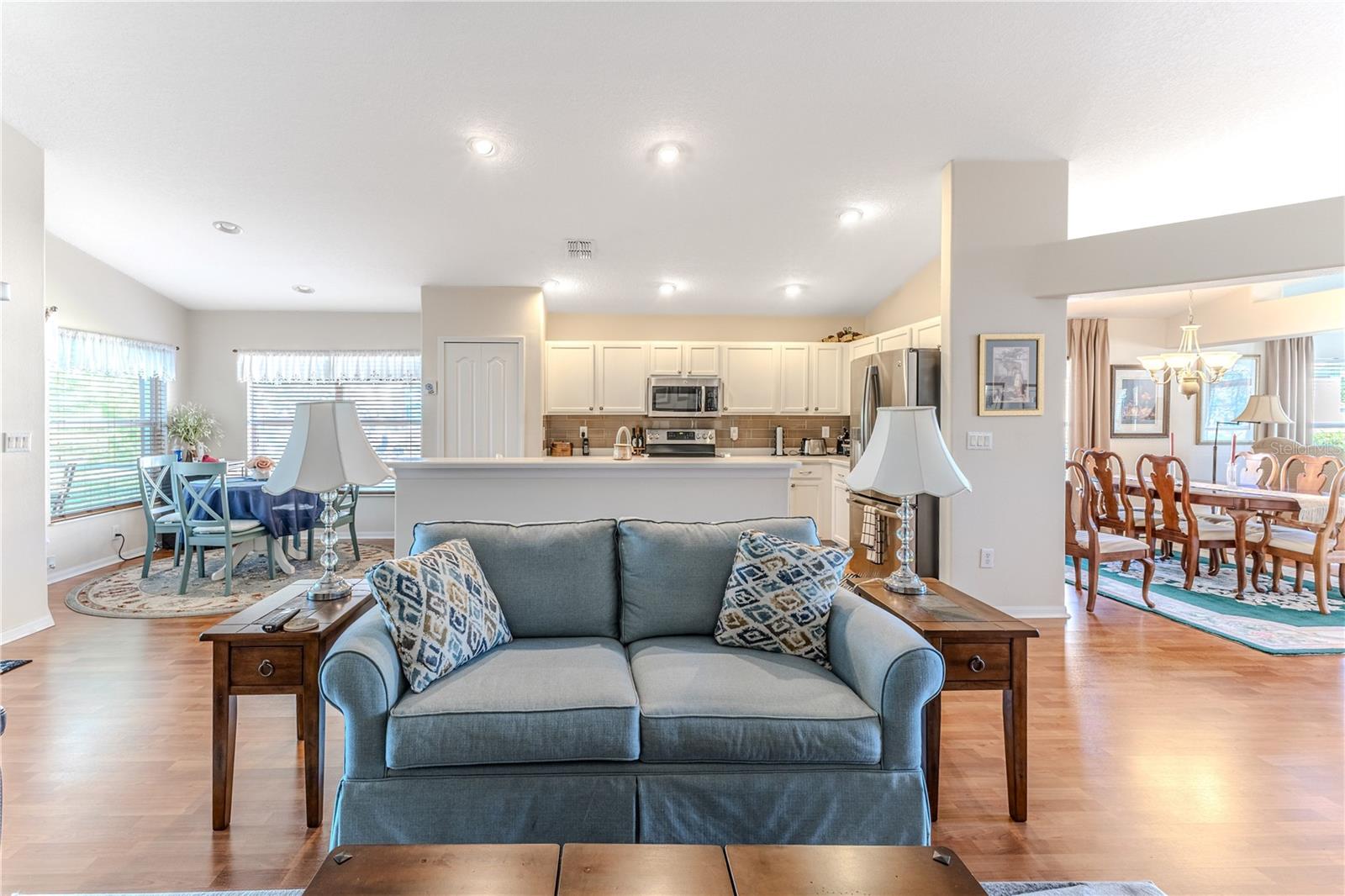 Listing photo id 18 for 150 Gordham Court