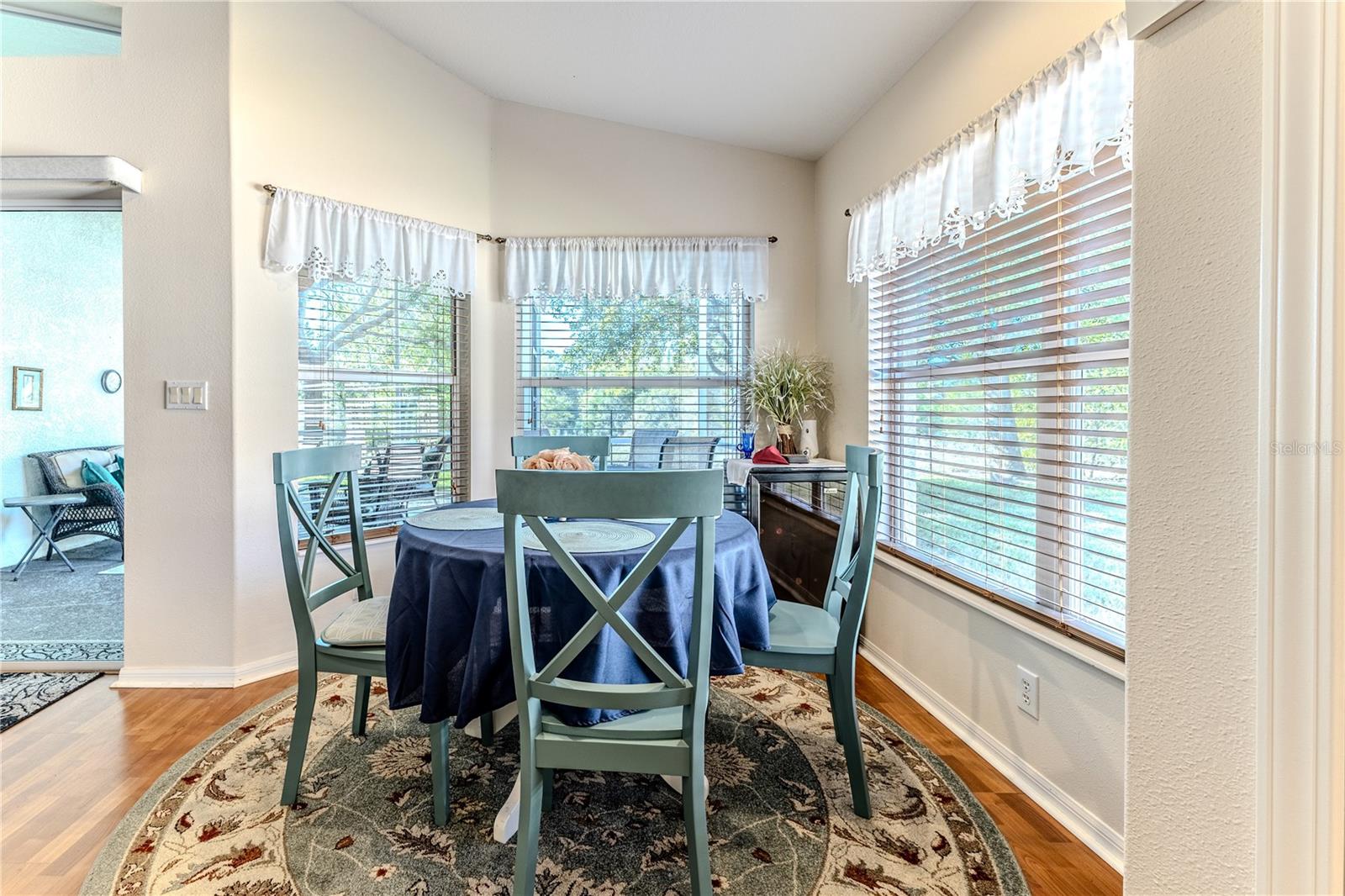 Listing photo id 27 for 150 Gordham Court