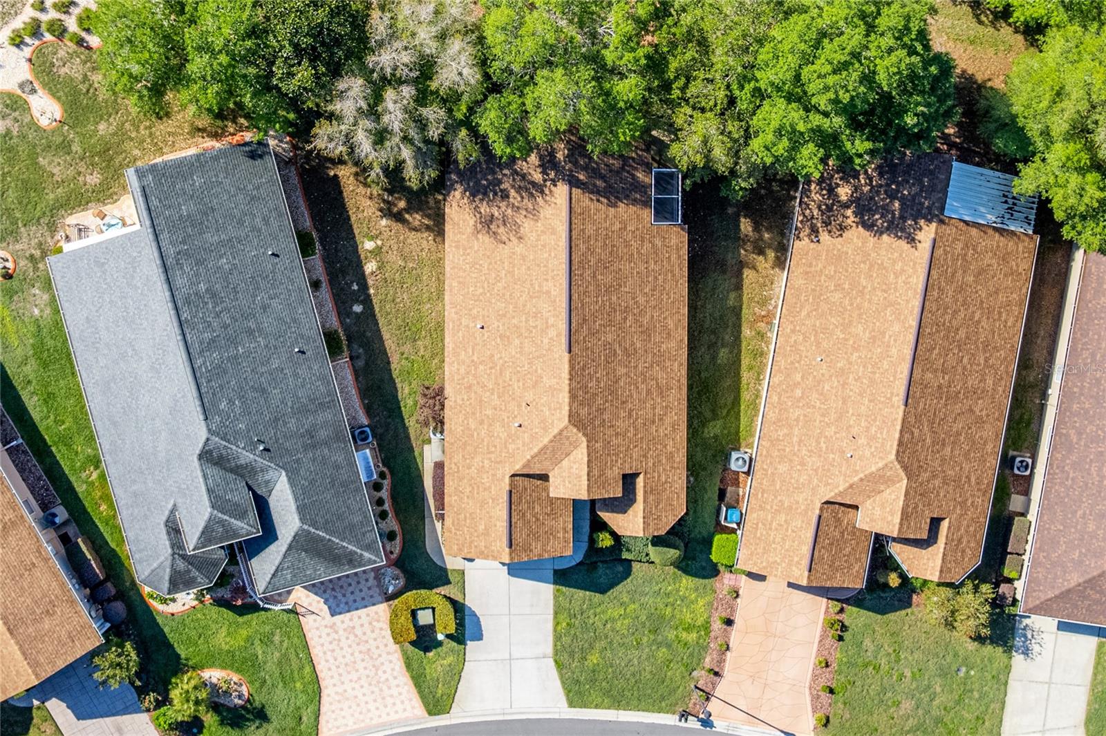 Listing photo id 33 for 150 Gordham Court