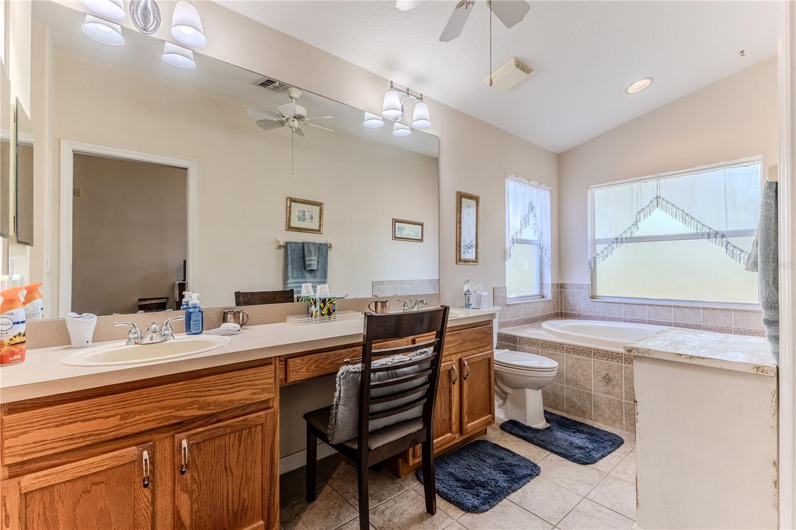 Listing photo id 37 for 150 Gordham Court