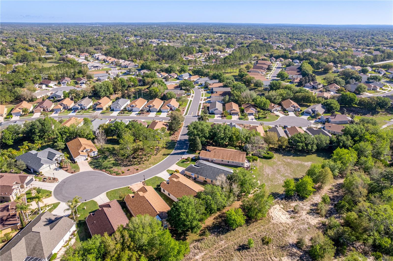 Listing photo id 45 for 150 Gordham Court