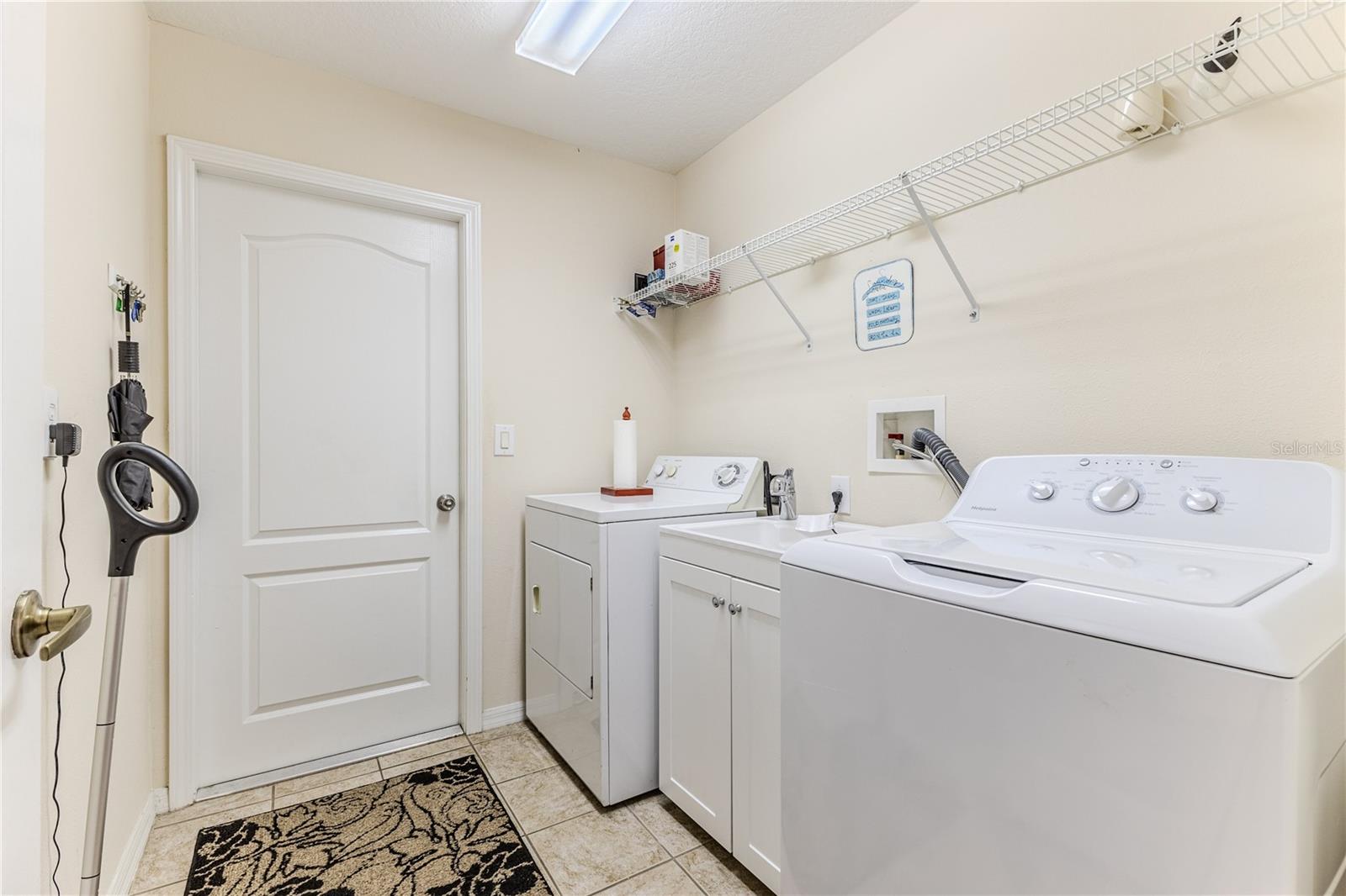 Listing photo id 52 for 150 Gordham Court