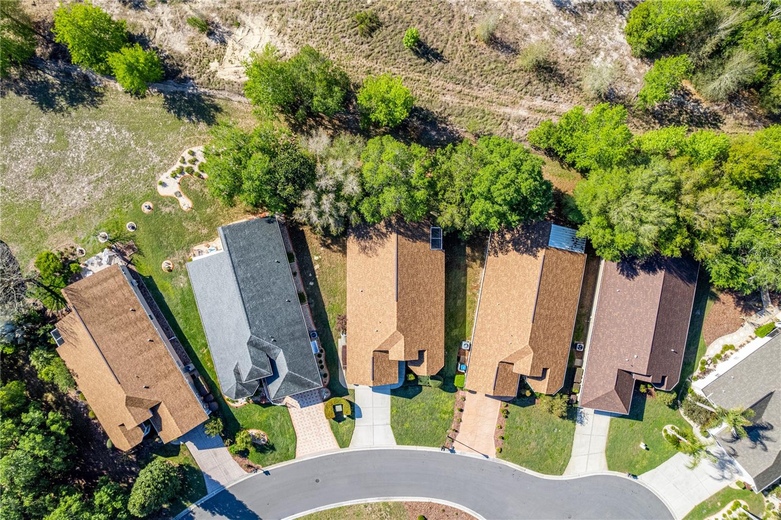 Listing photo id 67 for 150 Gordham Court