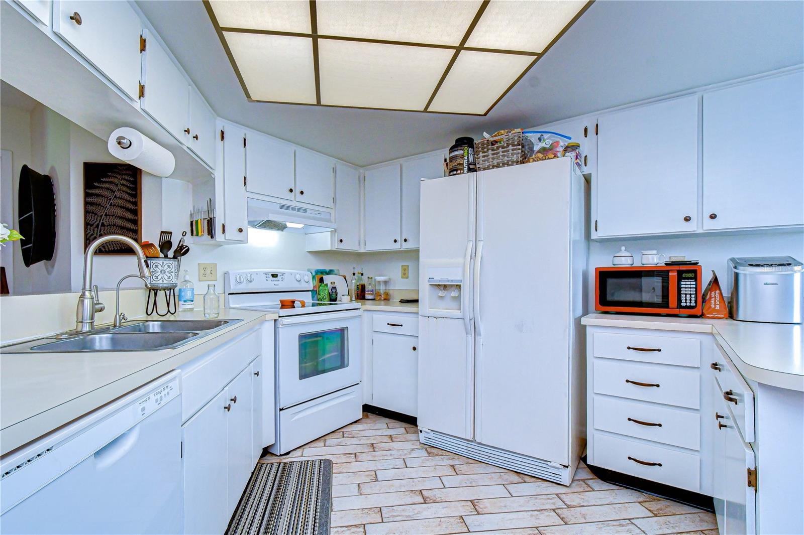 Image 16 of 85 For 3439 Teeside Drive 0