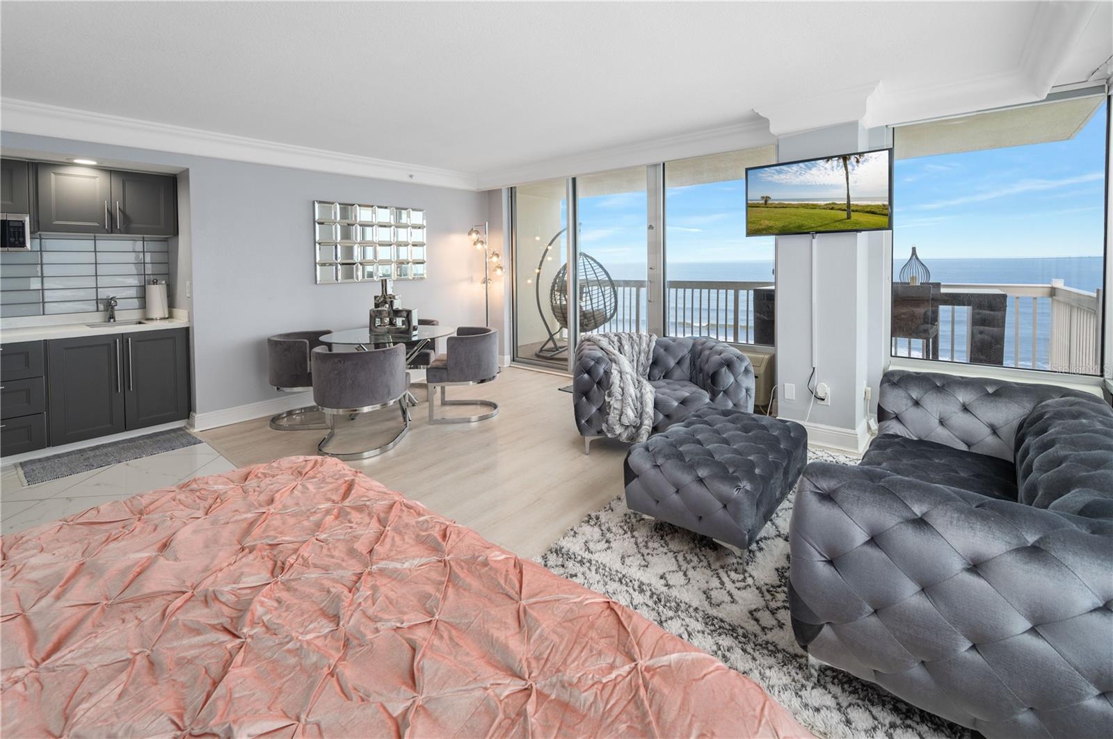 Image 4 of 22 For 2700 Atlantic Avenue 1210