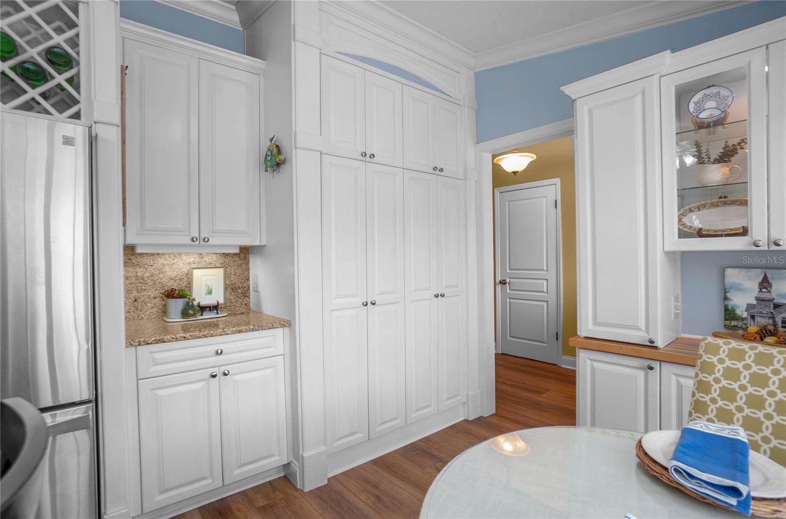 Image 20 of 66 For 9800 Regency Row