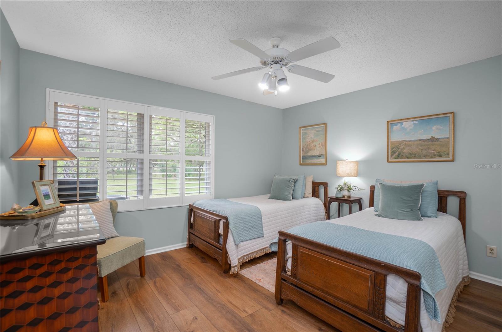 Image 32 of 66 For 9800 Regency Row